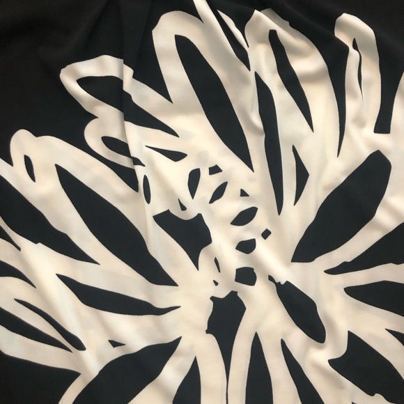 Maggie London sleeveless dress, Size 8 - Picture 3 of 4